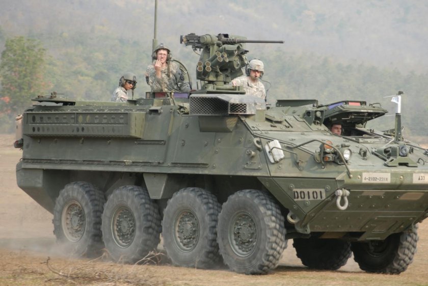 Stryker Боевая бронированная машина
