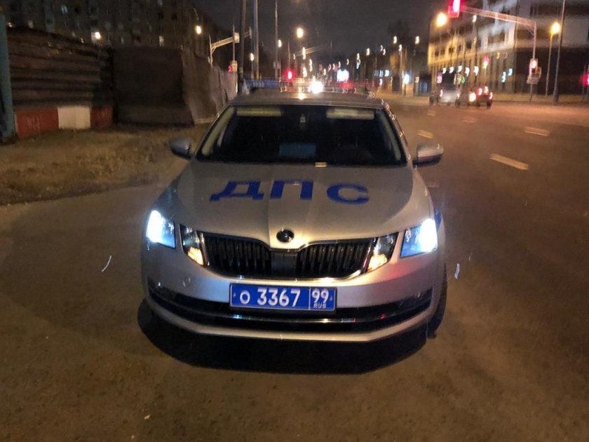 Шкода Октавия ДПС ночью
