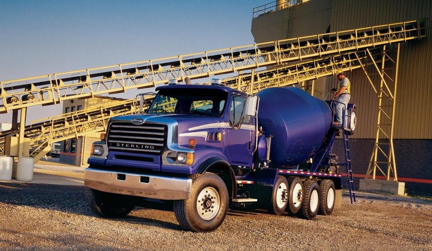 Грузовик Стерлинг 6500