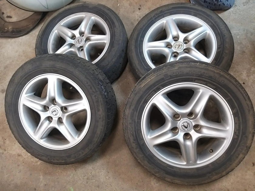 Литье Тойота Виш r16