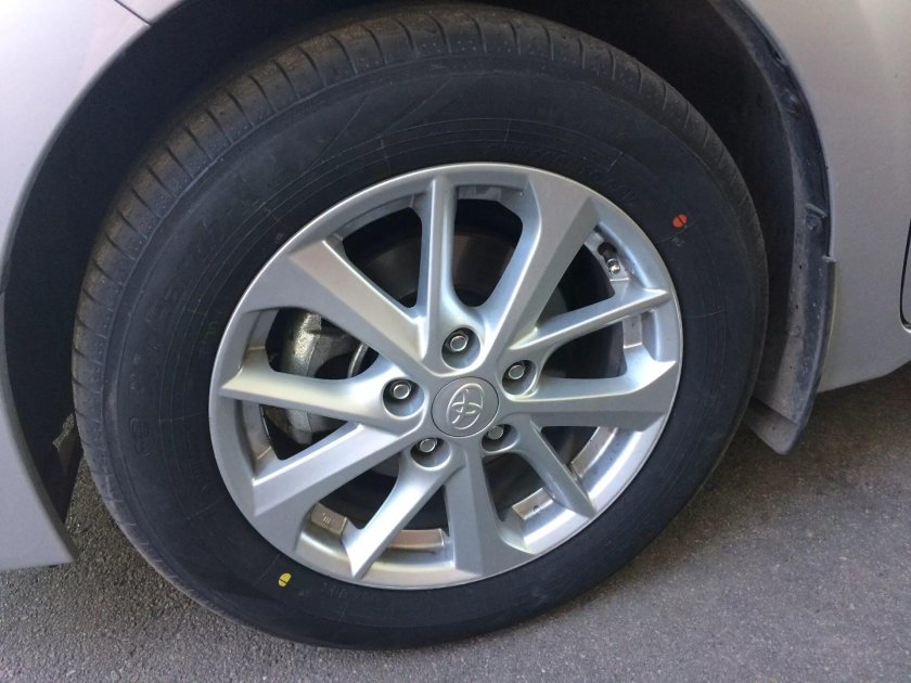 205 60 16 Тойота Королла