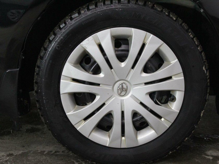 Колесо Toyota Corolla