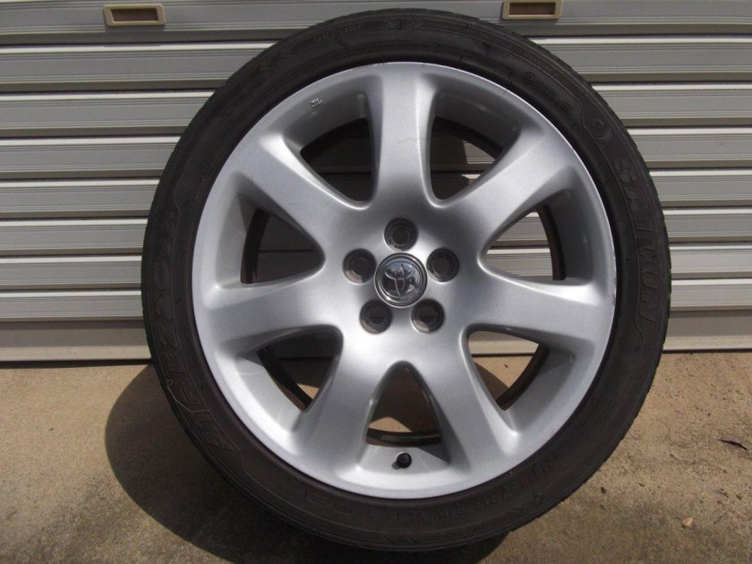 Литые диски Toyota Avensis r16