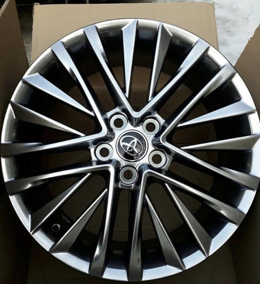 Диски Тойота Камри 70 r18