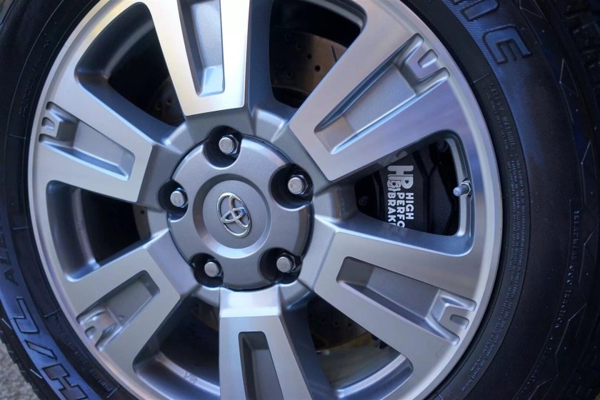 Диски Тойота тундра r20