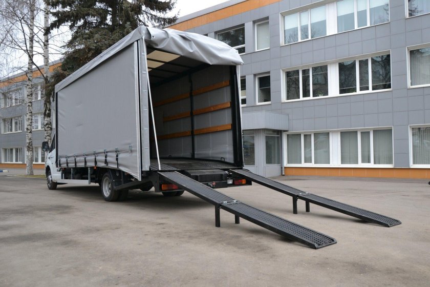 Крытый эвакуатор Газель Некст