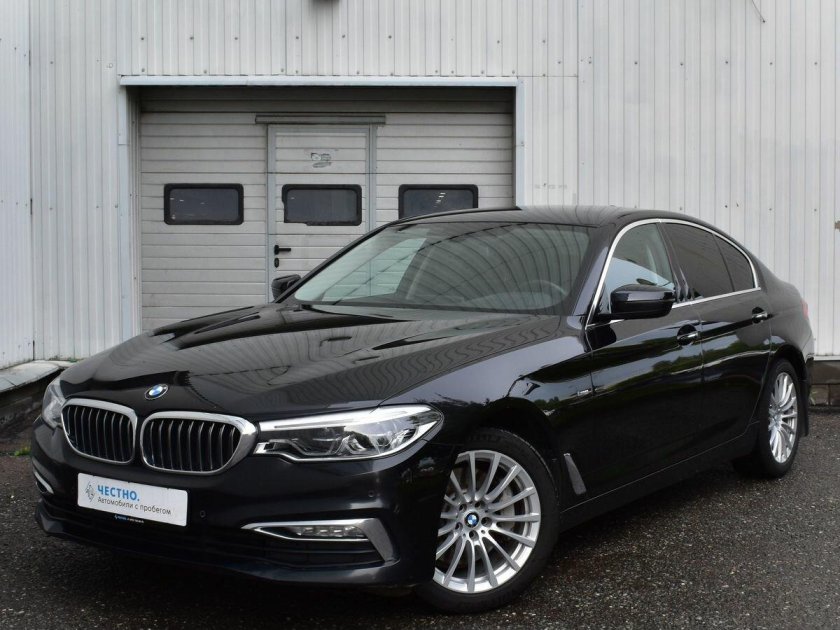 БМВ 530 2017