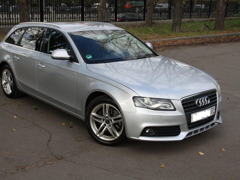Ауди а4 серебристая
