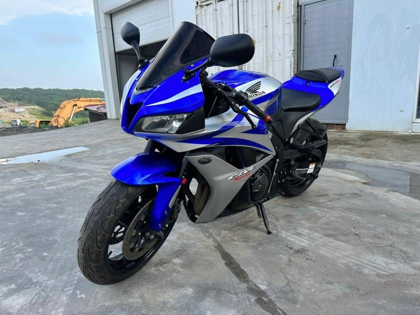 Мотоцикл honda cbr 600