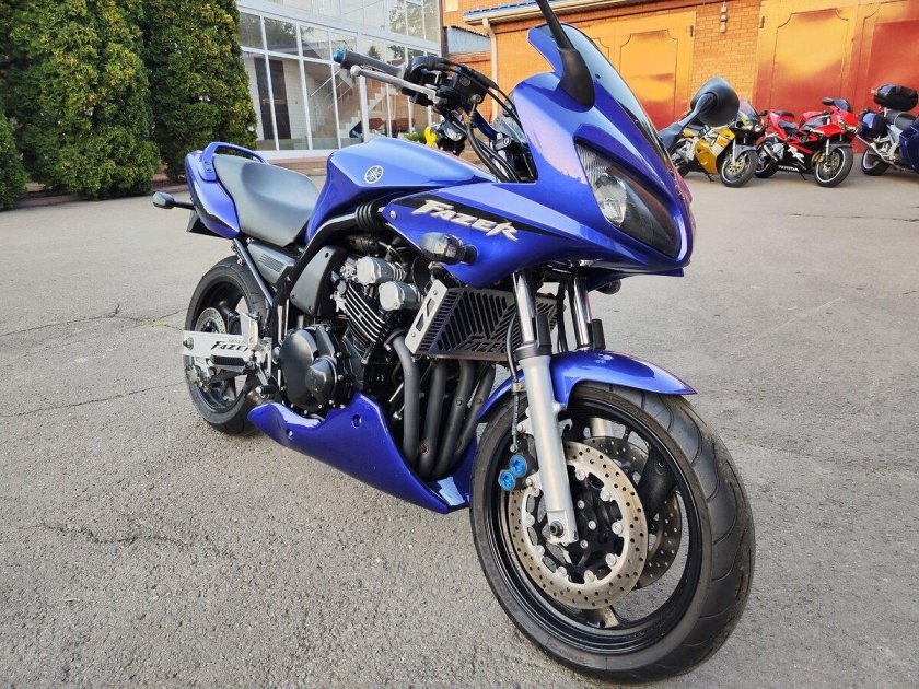 Ямаха 2003 года