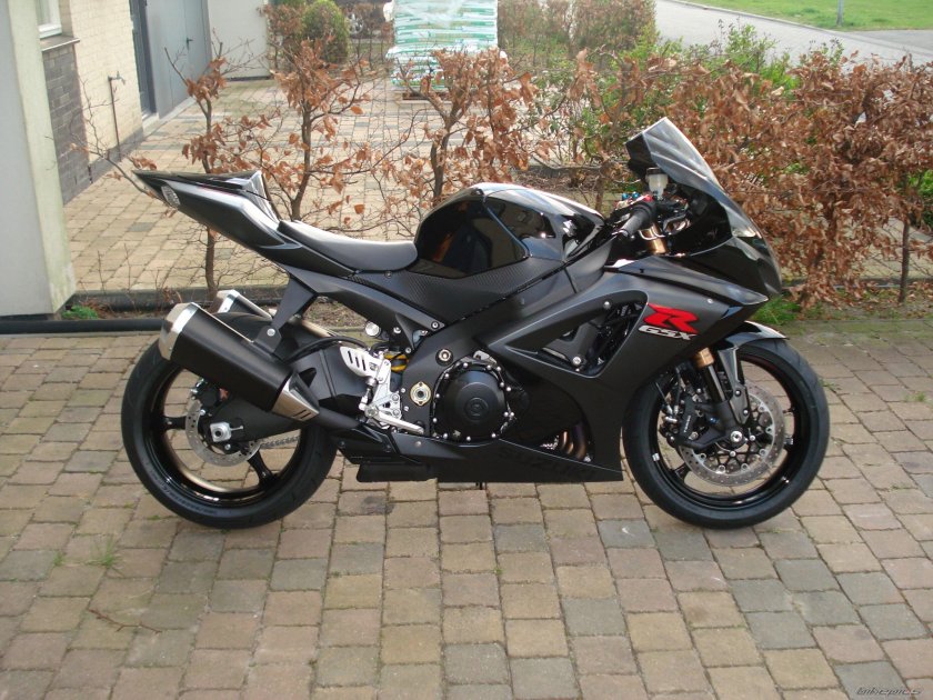 Ямаха 600 кубов спортбайк