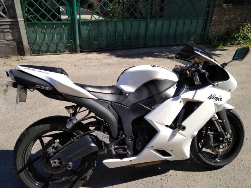 Ямаха 600 кубов спортбайк