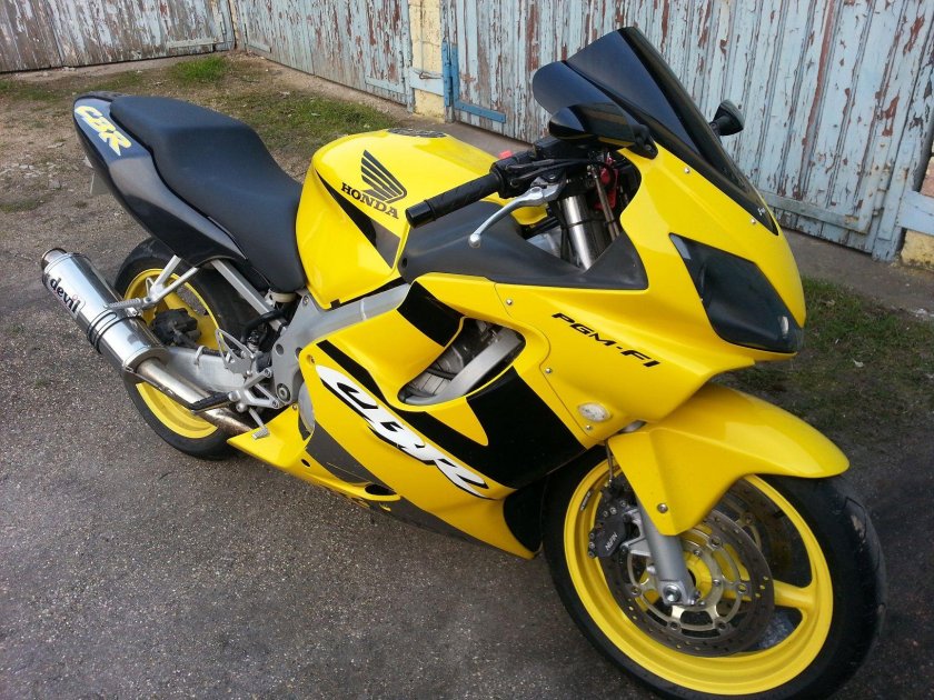 Honda CBR 600 f1