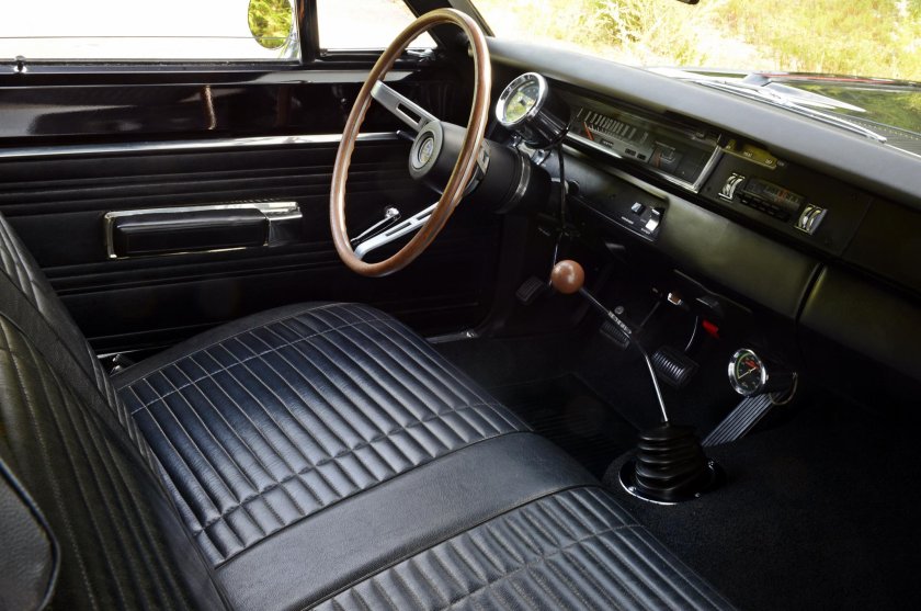 Plymouth Roadrunner 1969 салон