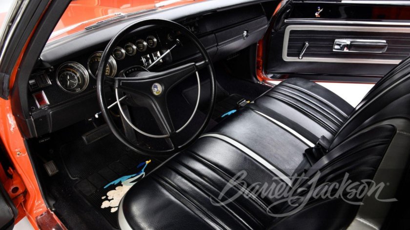 Plymouth Roadrunner 1970 салон