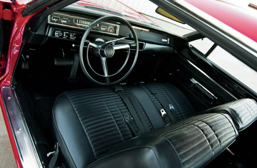 Plymouth Roadrunner 1969 салон