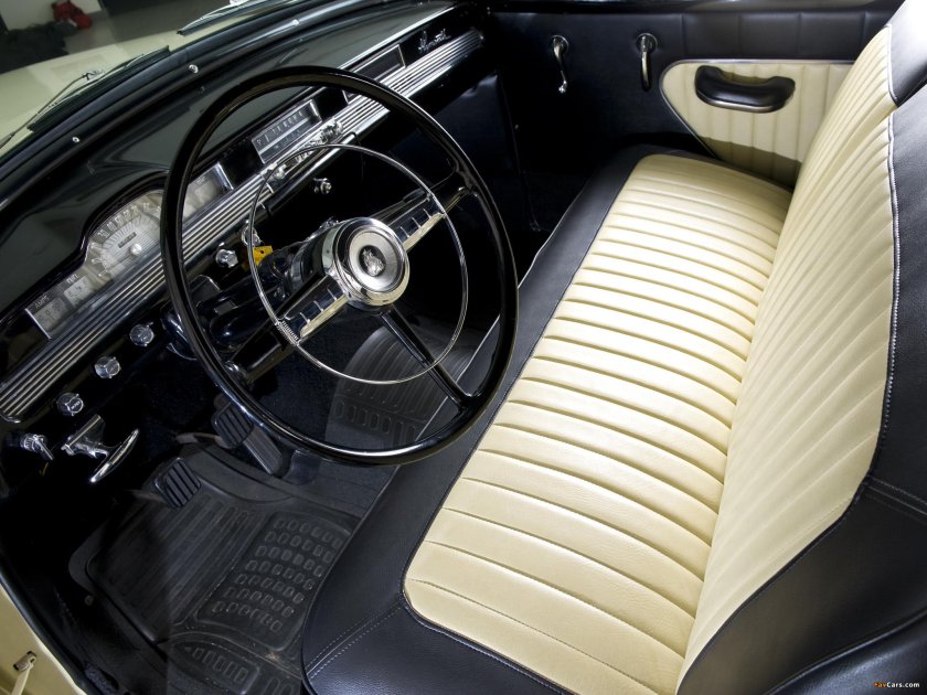 Plymouth Cranbrook 1953