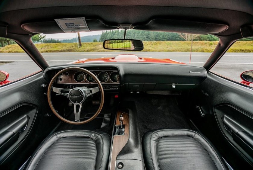 Плимут Барракуда 1970 салон