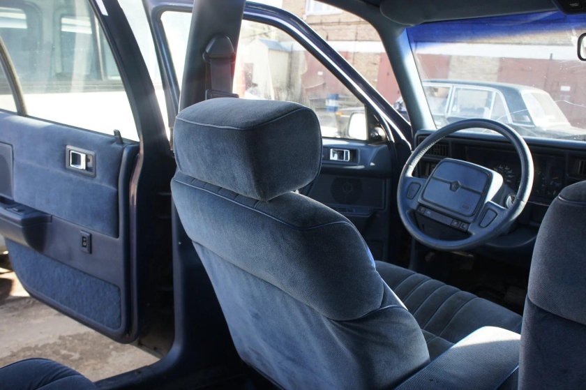 Plymouth Acclaim 1993