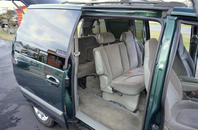 Плимут гранд вояджер