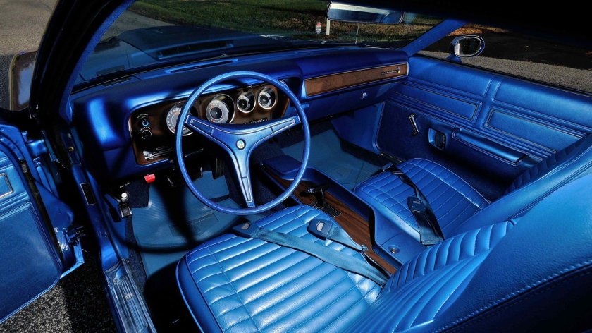 Plymouth Roadrunner 1971 салон