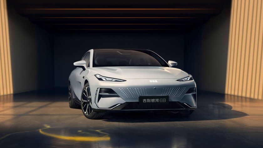 Джили галакси е8