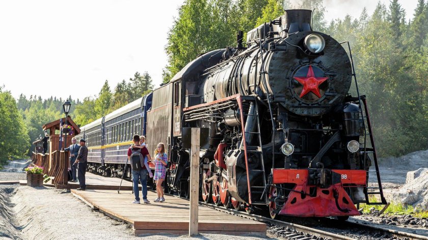 Ретро поезд сортавала рускеальский экспресс