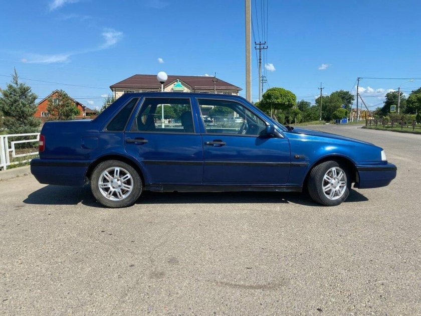 Вольво 460 1995