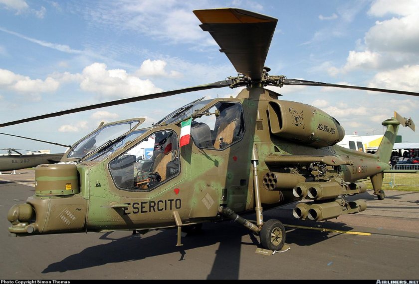 Вертолета a129 Mangusta