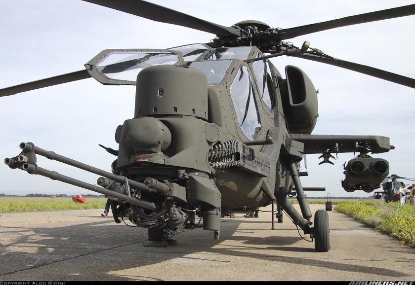 Вертолета a129 Mangusta