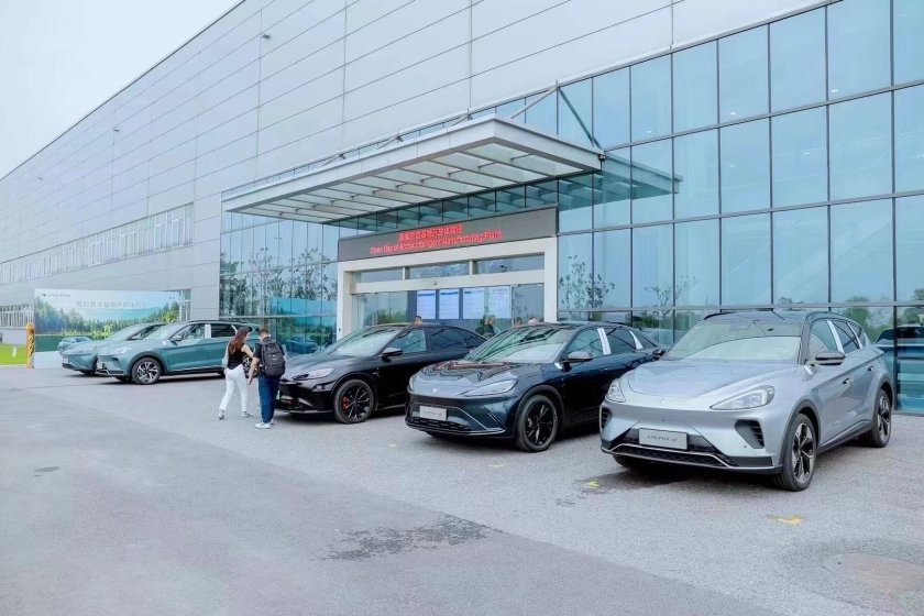 Автомобиль Arcfox