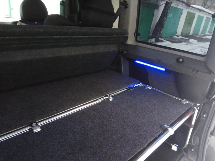 Полка багажника Фиат Добло