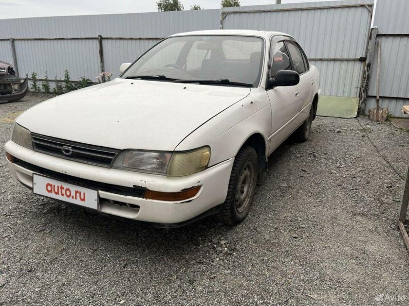 Toyota corolla 1993 белая