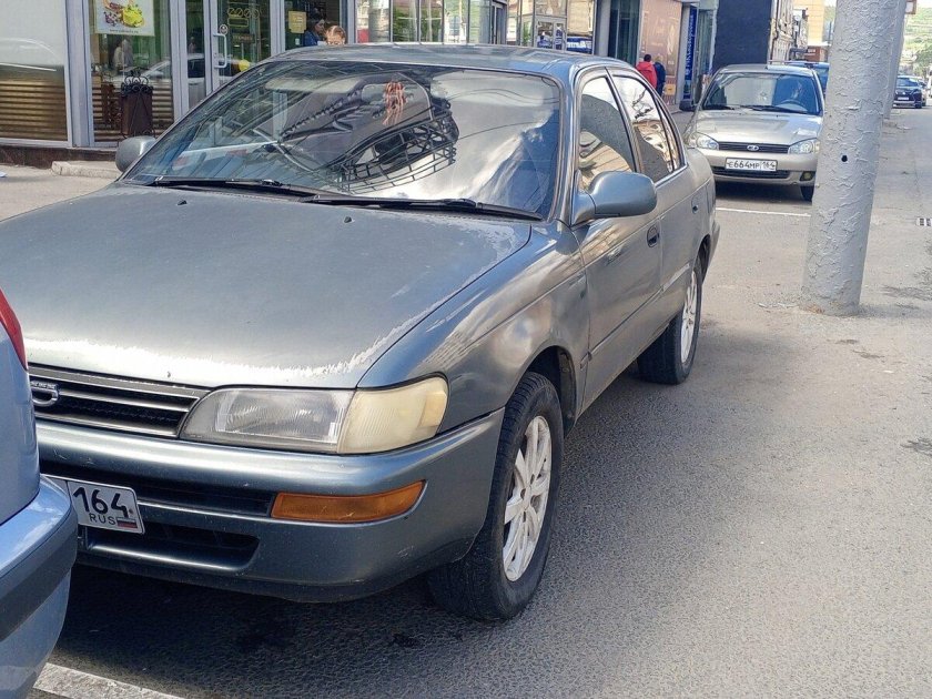 Тойота королла 1992 седан правый руль