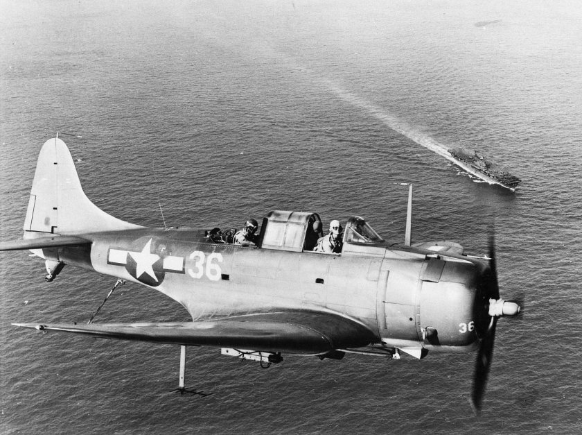 Douglas SBD-5 Dauntless