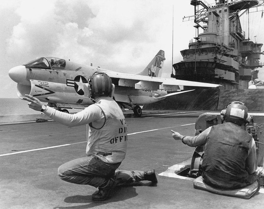 Эскадрилья va-23 во Вьетнаме