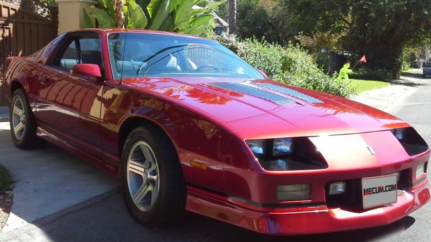 Chevrolet Camaro IROC-Z 1990