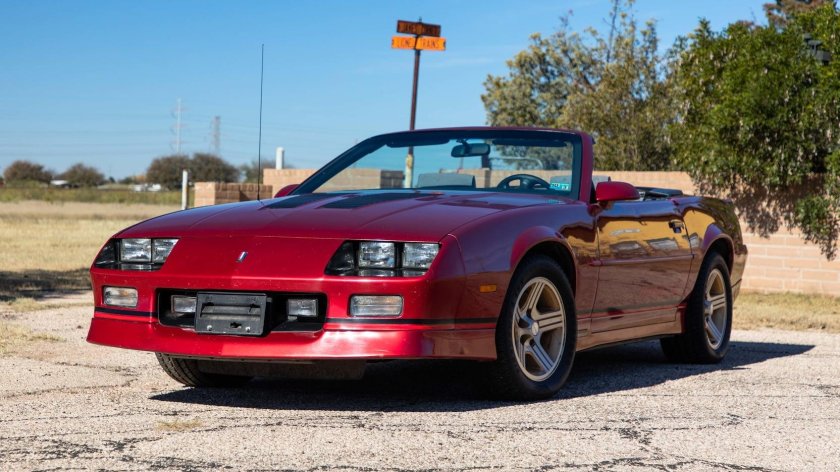 Chevrolet Camaro IROC-Z 1990