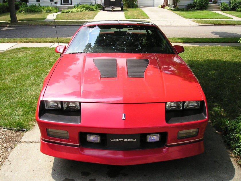 Chevrolet camaro iroc-z 1990