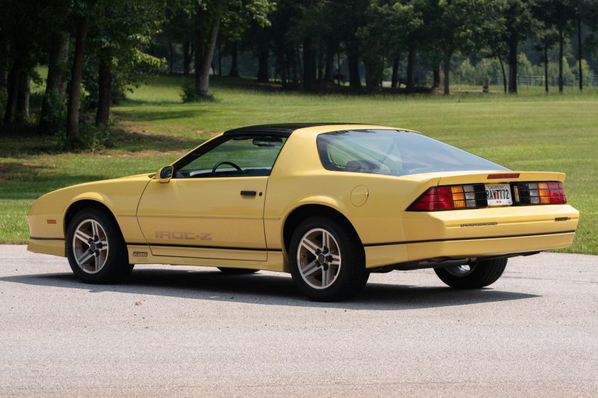 Chevrolet Camaro IROC z28