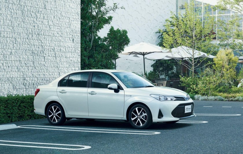 Toyota Corolla Axio 2017