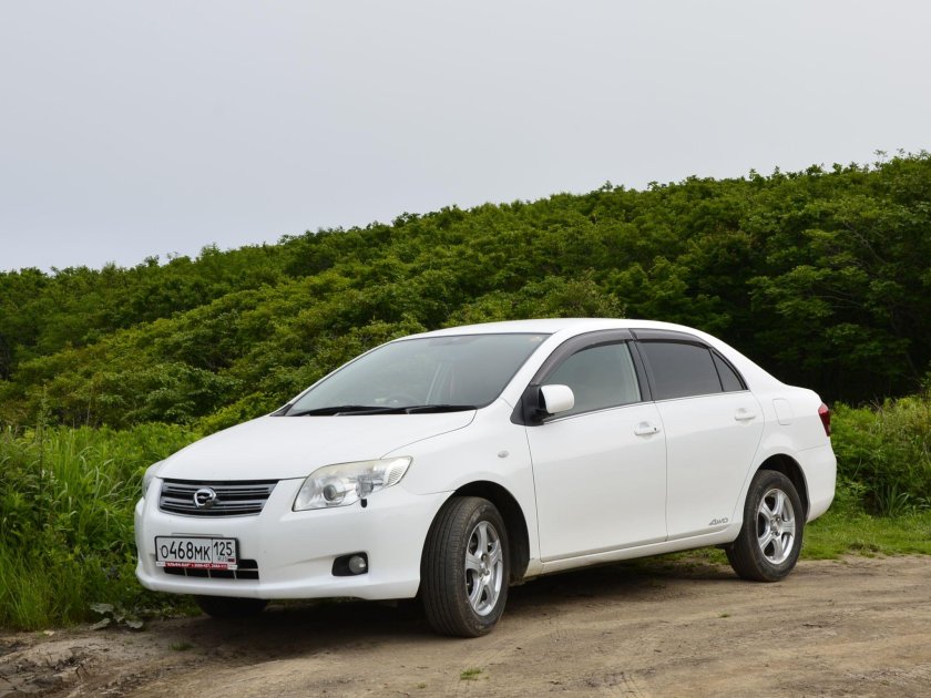Toyota Axio 2010