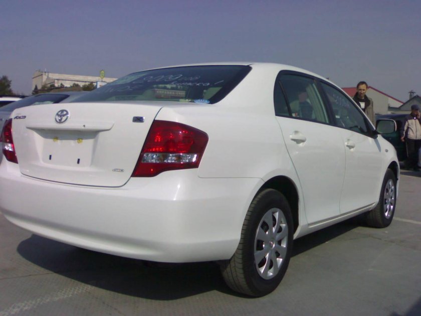 Тойота Королла Axio 2009