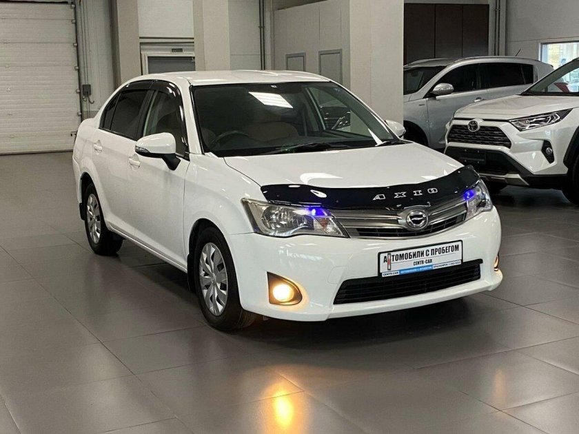 Toyota Corolla Axio (e160)