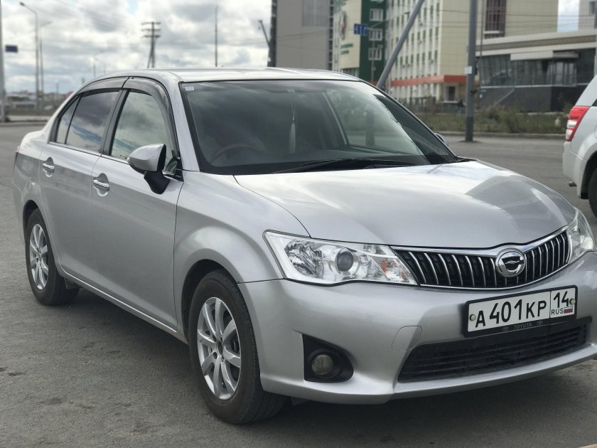 Тойота Королла Аксио 2012