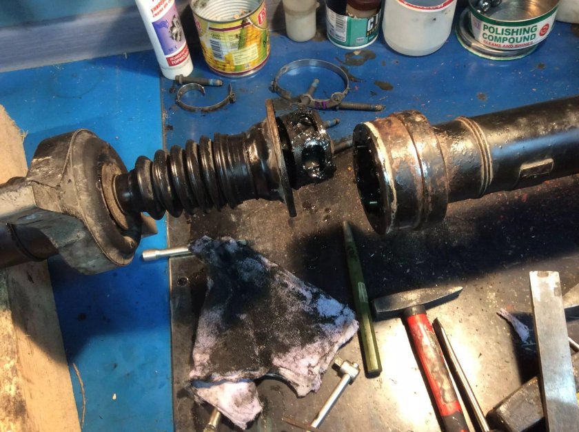 Kia Sportage подвесной подшипник