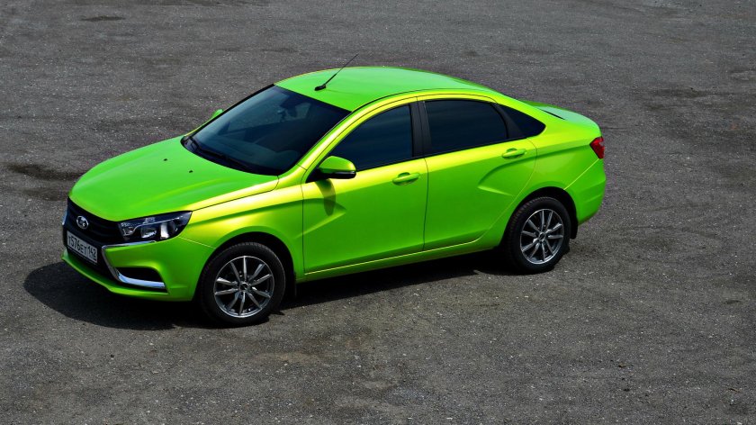 Лада Веста зеленая лайм