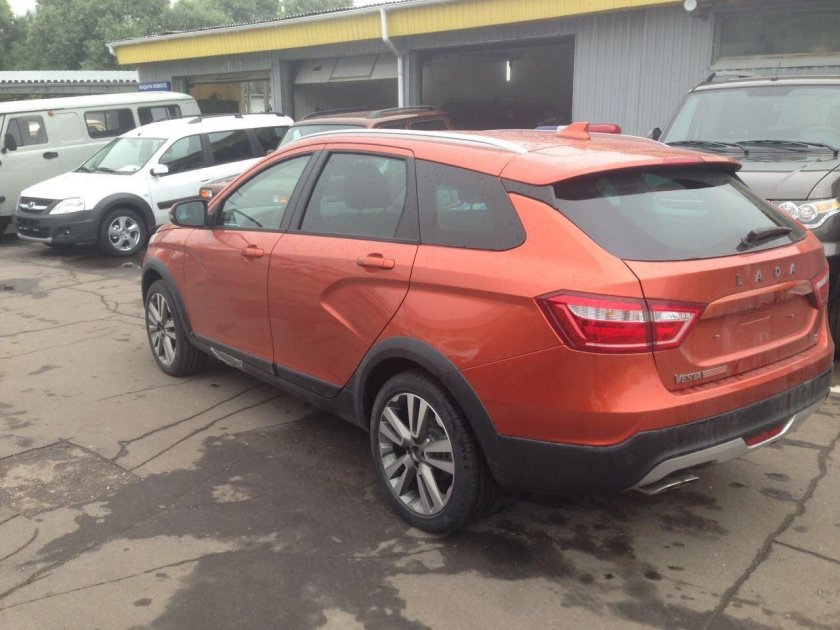 Лада Веста кросс универсал