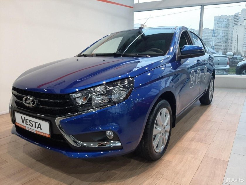 Лада Веста синяя 2020