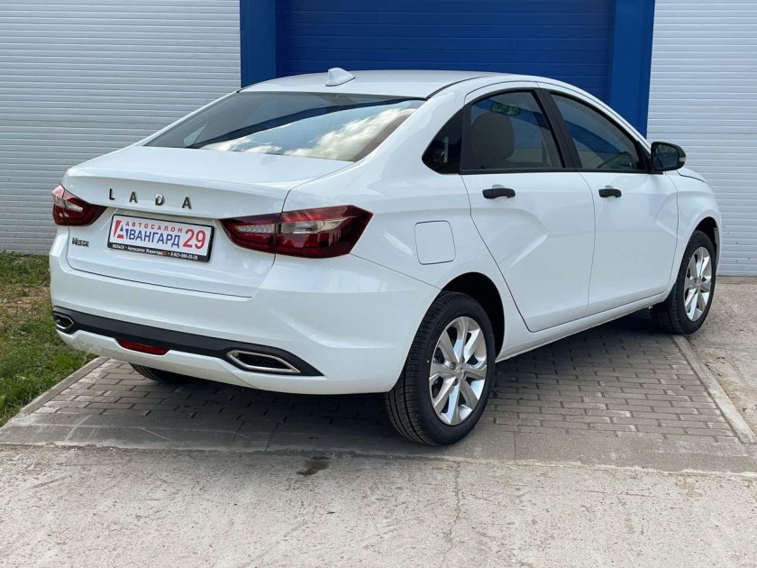 Новая Лада Веста 2023